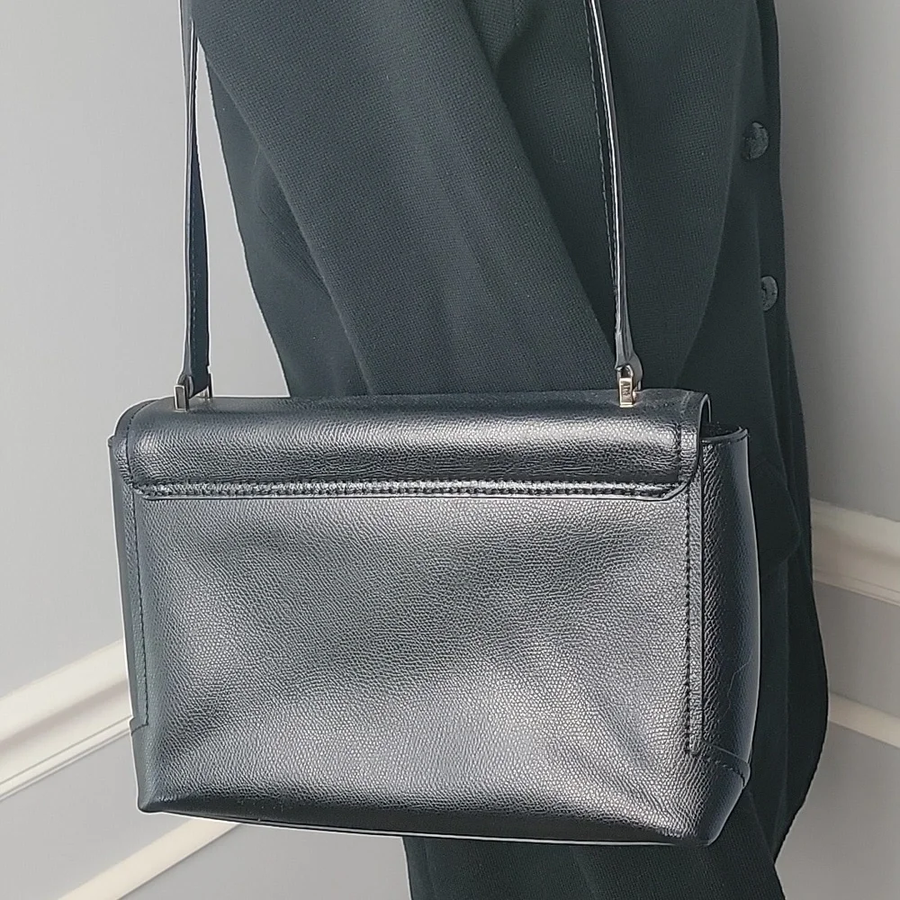 KATE SPADE Black Pebble Grain Single‎ Strap Designer Lock Closure Shoulder Bag